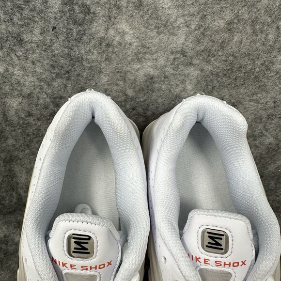 Nike Shox R4 Sneakers GS Sz 5.5Y Womens Sz 7 White Red CW2626-102 Athletic Shoes - Picture 7 of 8